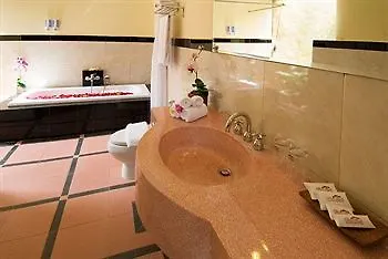 Putri Bali Suite Villa Seminyak Indonesien