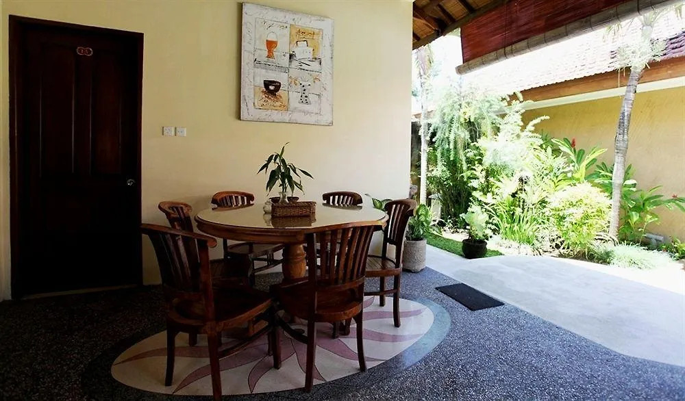 Putri Bali Suite Villa Seminyak  Seminyak (Bali)