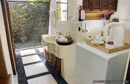 Putri Bali Suite Villa Seminyak   Seminyak (Bali)