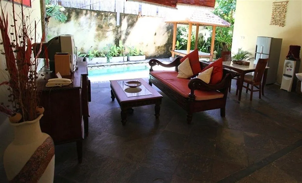 Putri Bali Suite Villa Seminyak  0*, Seminyak (Bali)